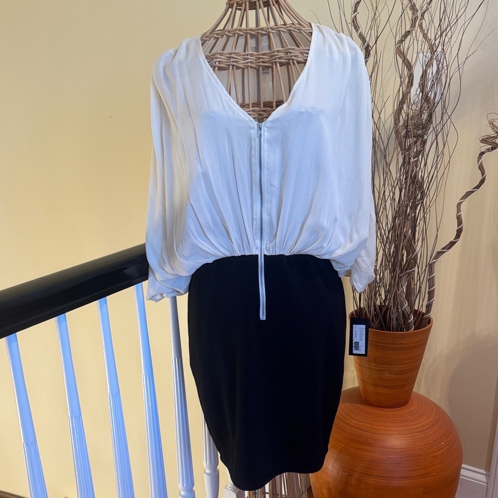 Line & Dot NWT Monochrome Dress black and a cream colored top
